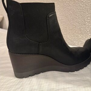 Crown Vintage Black Wedge Boots